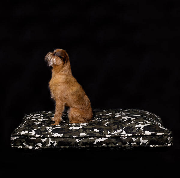 ape camo dog bed エイプ カモ 迷彩 ドッグベッド クッション A Barking Pup Camo Designer Dog Bed | Supreme Dog Garage Premium